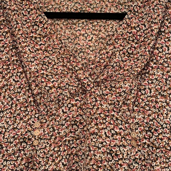 Small Umgee multi-colored floral dress - Picture 2 of 5